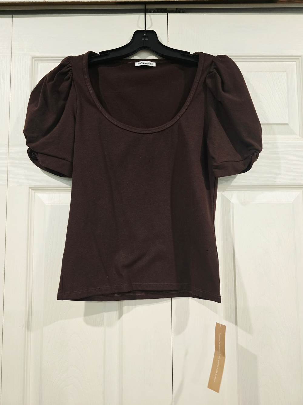 Reformation Frances Fitted Scoop-Neck Puff Sleeve Top In Cafe